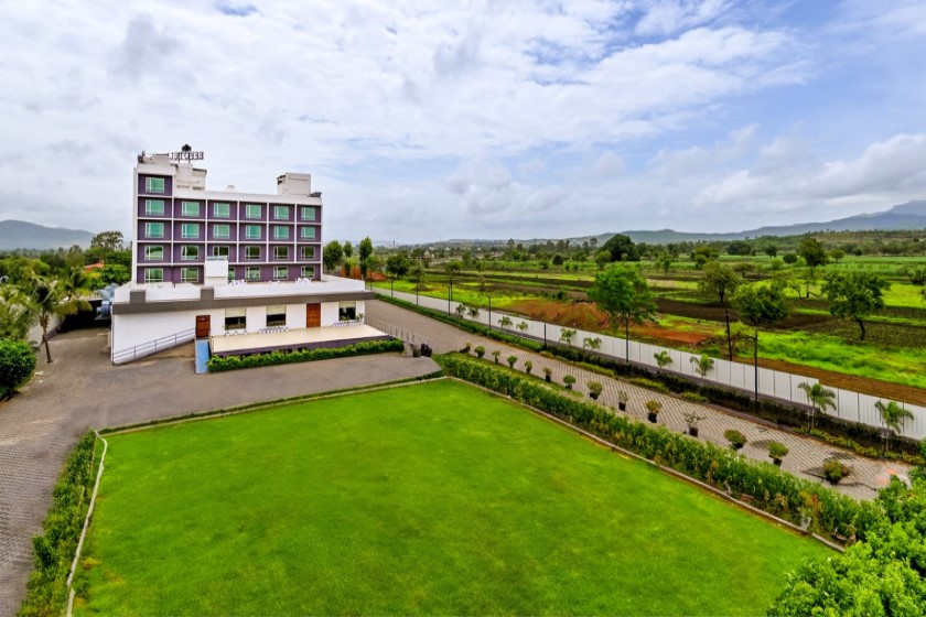Saaj Lawn